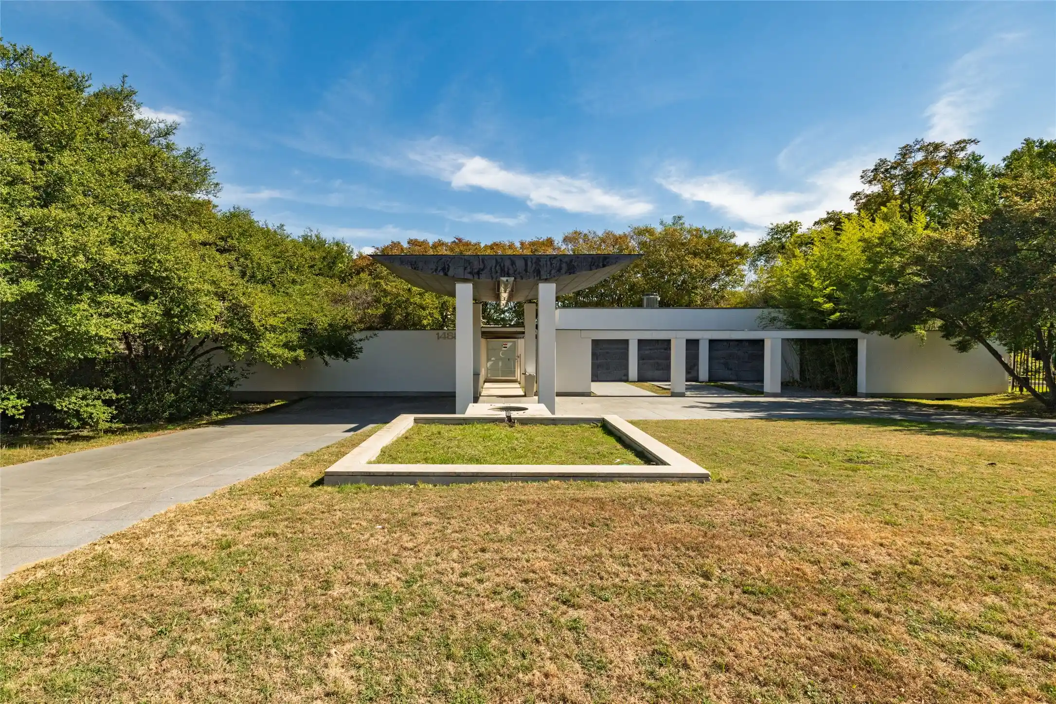 Single family home for sale at 14888 Lake Forest Dr, Dallas, TX 75254 | MLS# 21421340