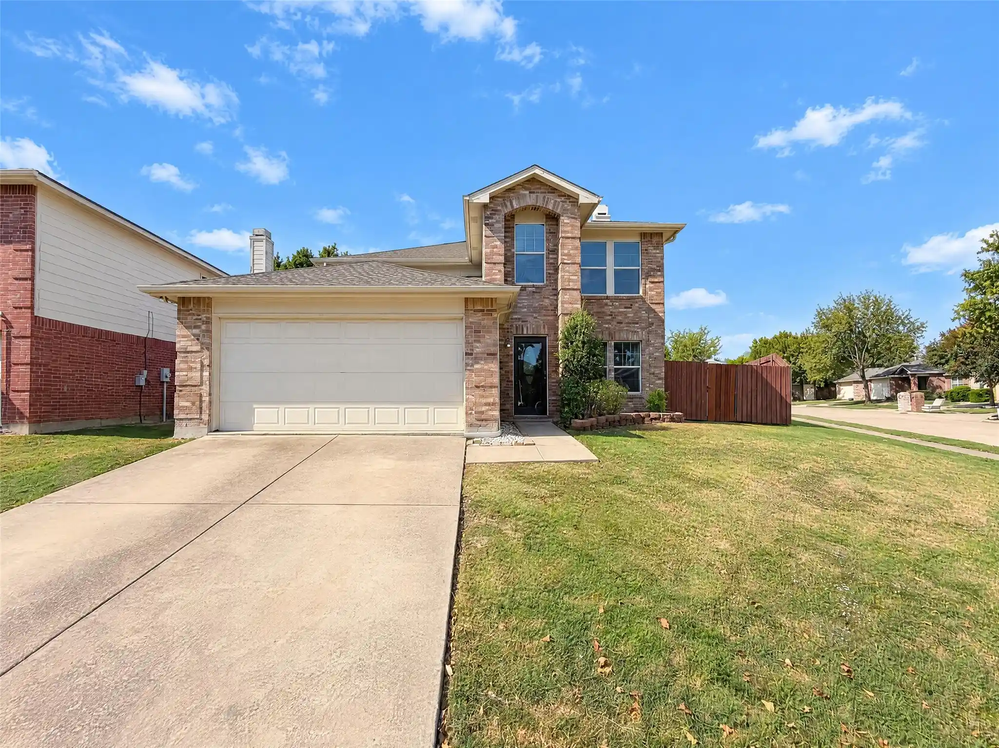 Photo 1 of Single family home for sale at 2708 White Oak Dr, Little Elm, TX 75068 | MLS# 21421859 | Listing updated on 2026-10-28