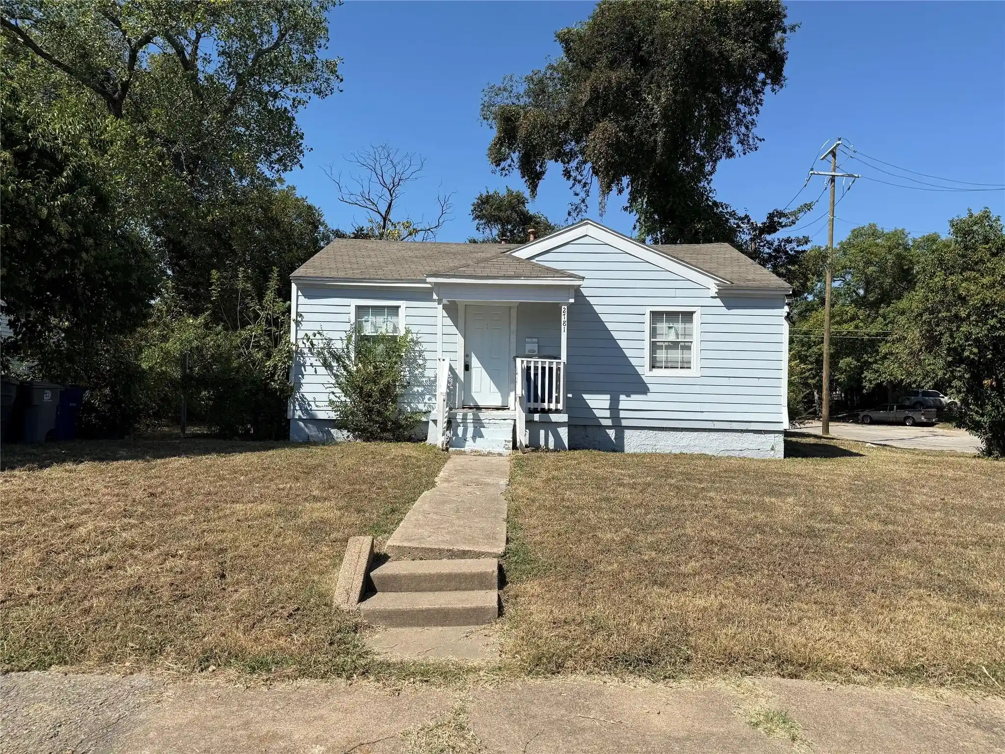 Single family home for sale at 2781 Locust Ave, Dallas, TX 75216 | MLS# 21422085