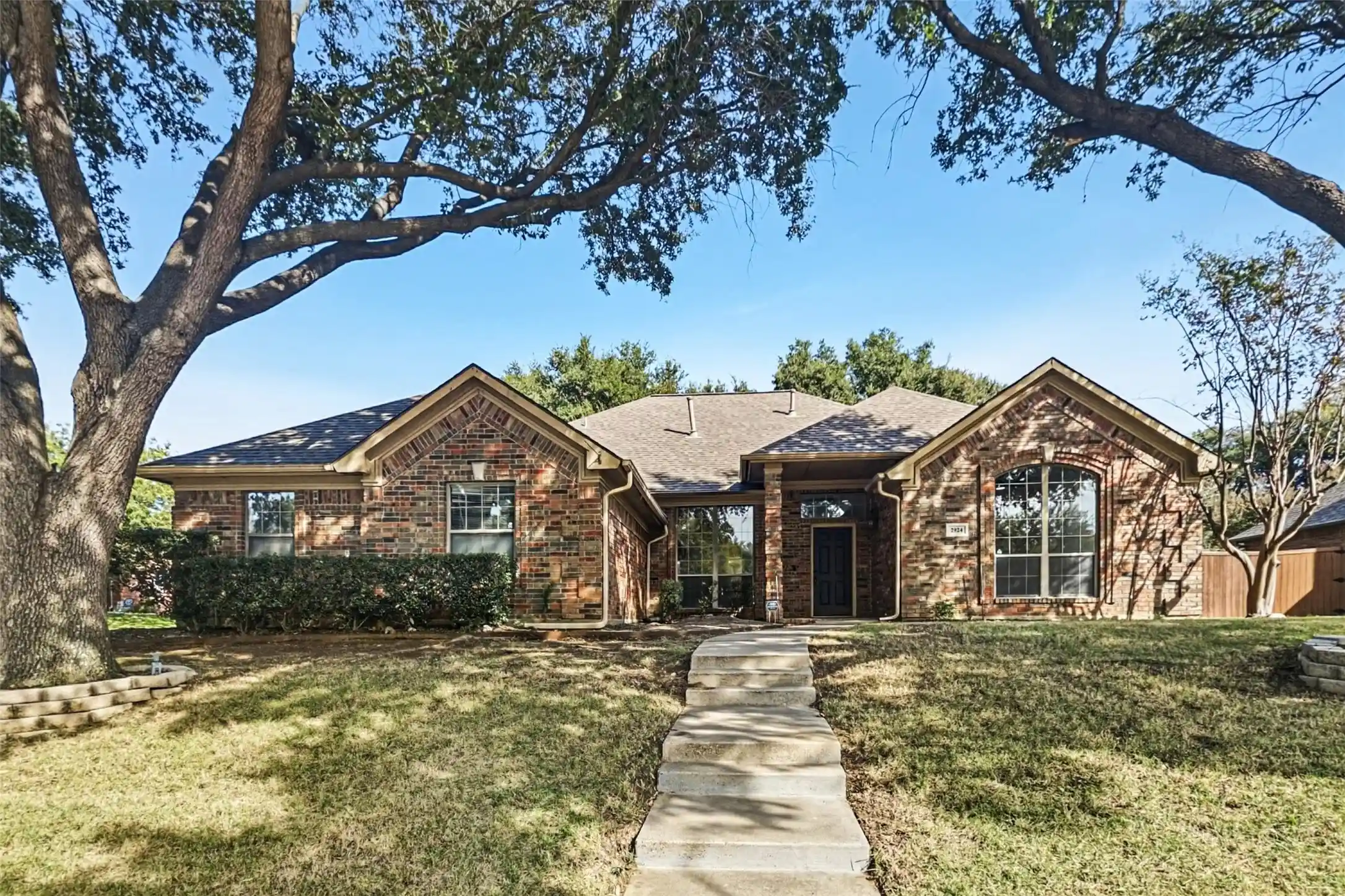 Single family home for sale at 2924 Woodpark Dr, Flower Mound, TX 75022 | MLS# 21422146