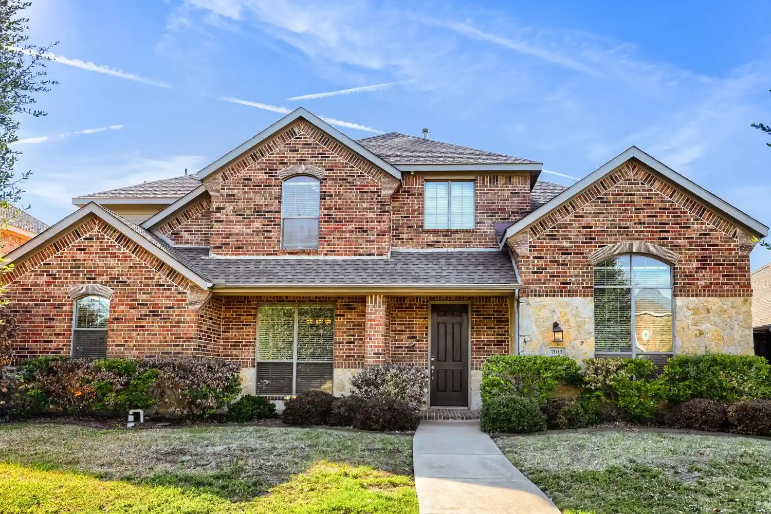 Photo 1 of Single family home for sale at 7013 Salem Ct, Rowlett, TX 75089 | MLS# 21421367 | Listing updated on 2026-10-28