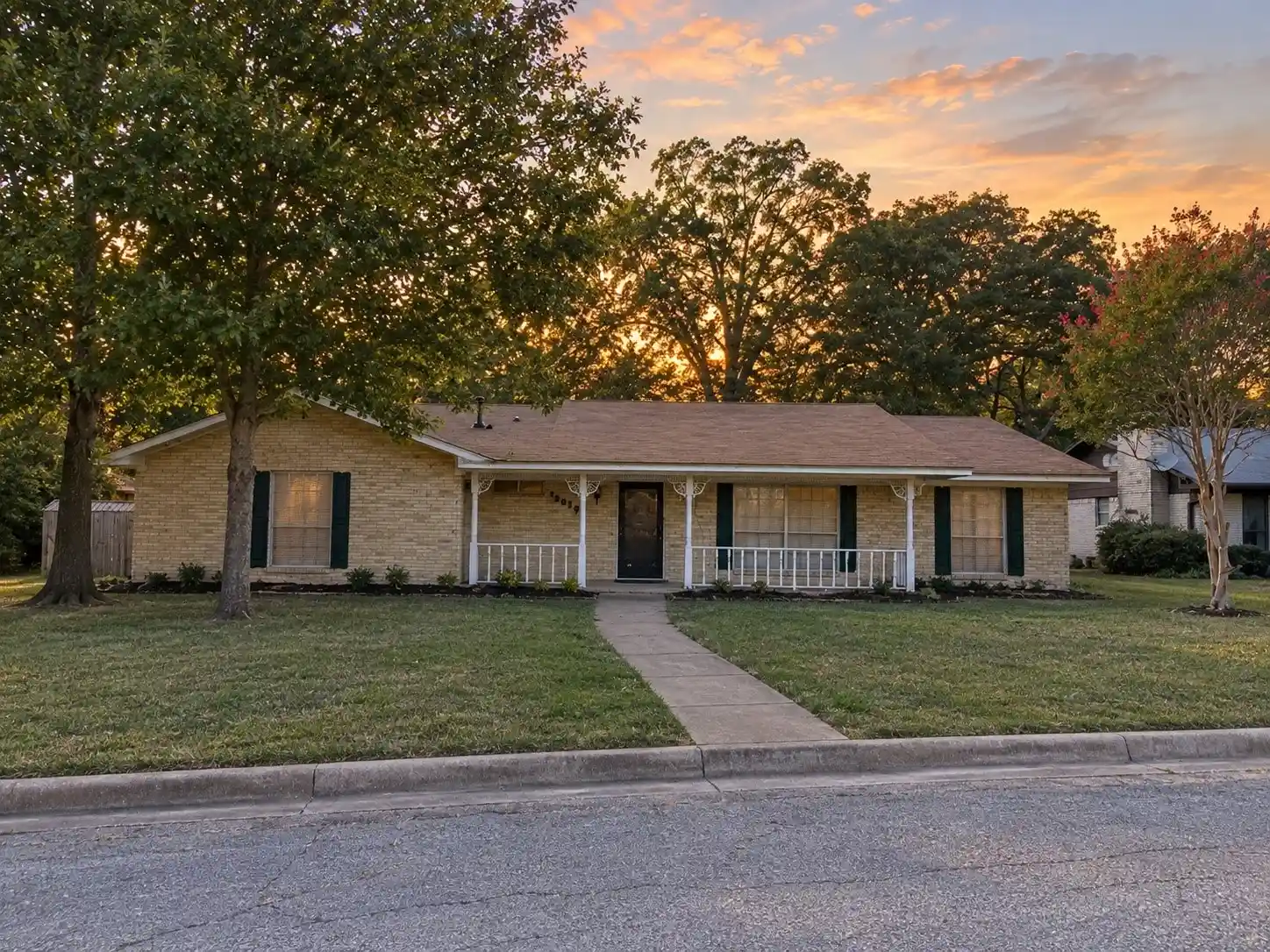 Single family home for sale at 3040 Choctaw Rd, Commerce, TX 75428 | MLS# 21422370