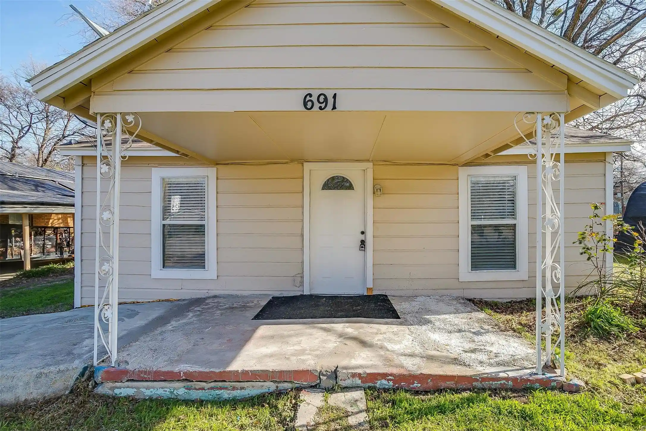 Single family home for sale at 691 Meadow Park Dr, Fort Worth, TX 76108 | MLS# 21422426