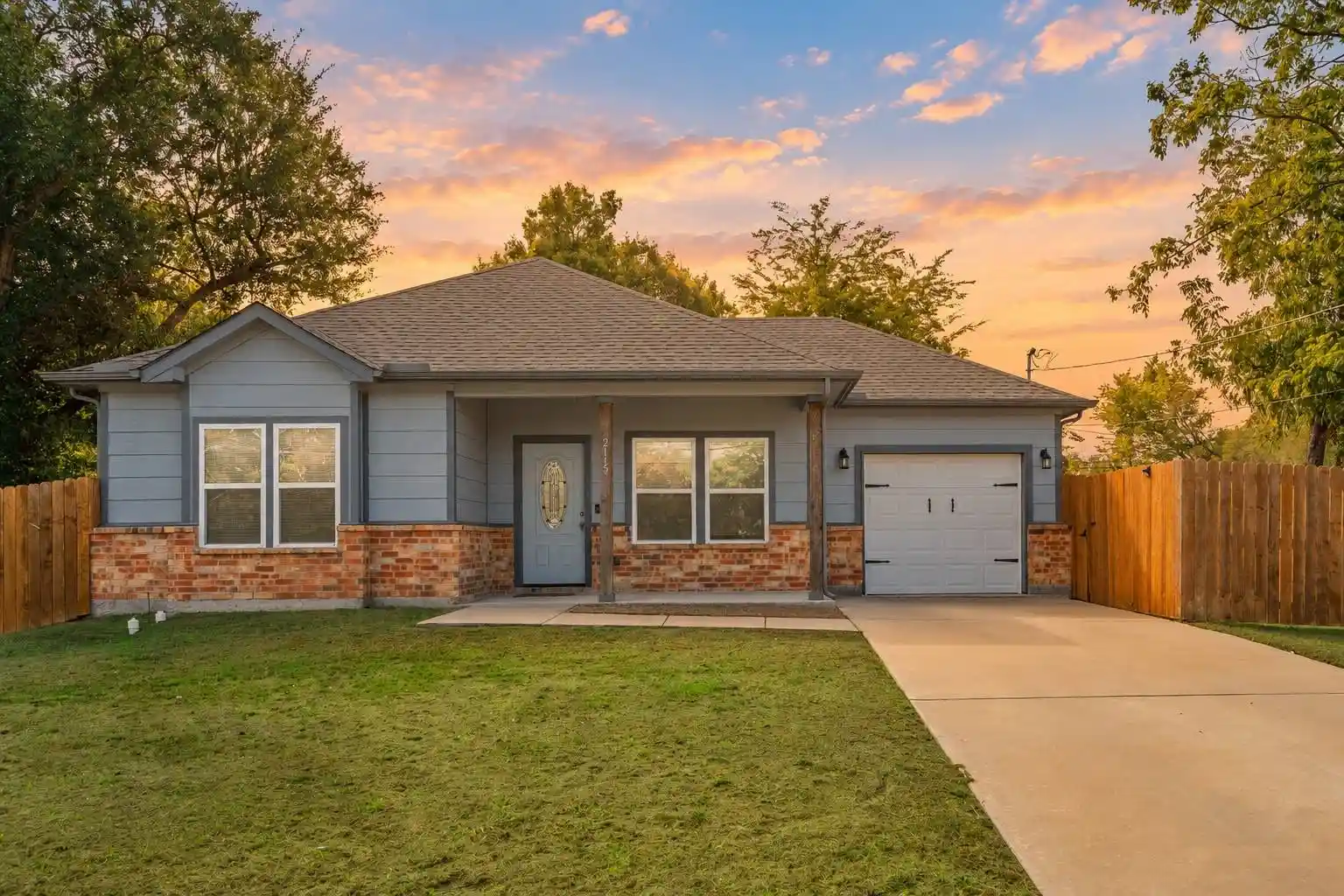 Single family home for sale at 2115 Jones St, Greenville, TX 75401 | MLS# 21419277