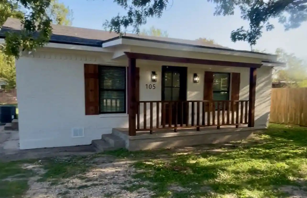 Photo 1 of Single family home for sale at 105 W Clark St, Blooming Grove, TX 76626 | MLS# 21421187 | Listing updated on 2026-10-28