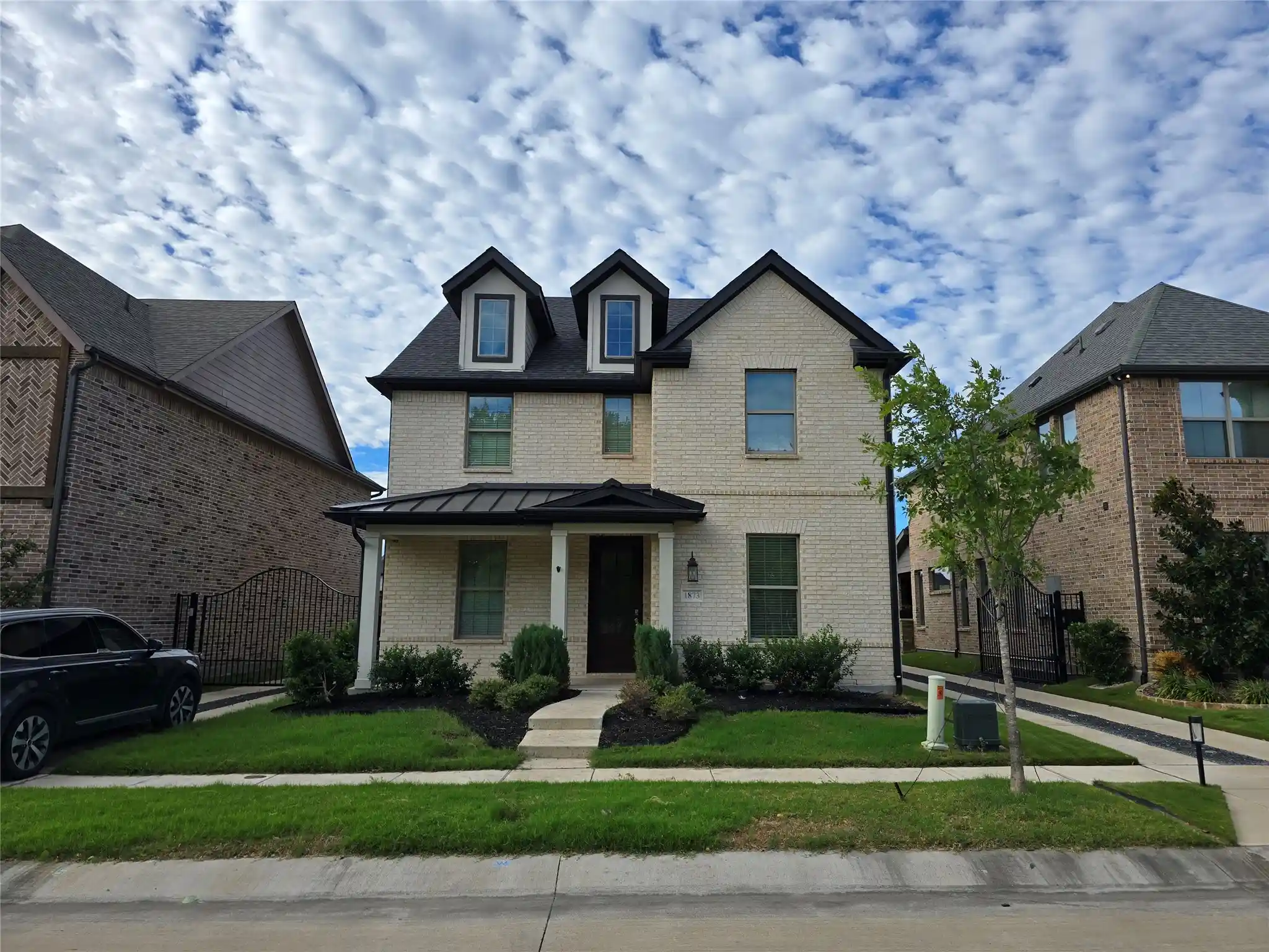 Single family home for sale at 1873 Lakemont Dr, Van Alstyne, TX 75495 | MLS# 21422444
