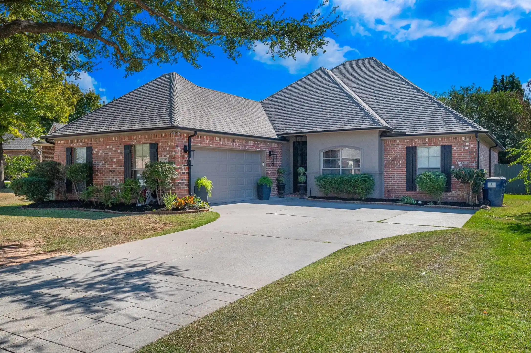 Single family home for sale at 307 Magazine Ct, Bossier City, LA 71111 | MLS# 21422546