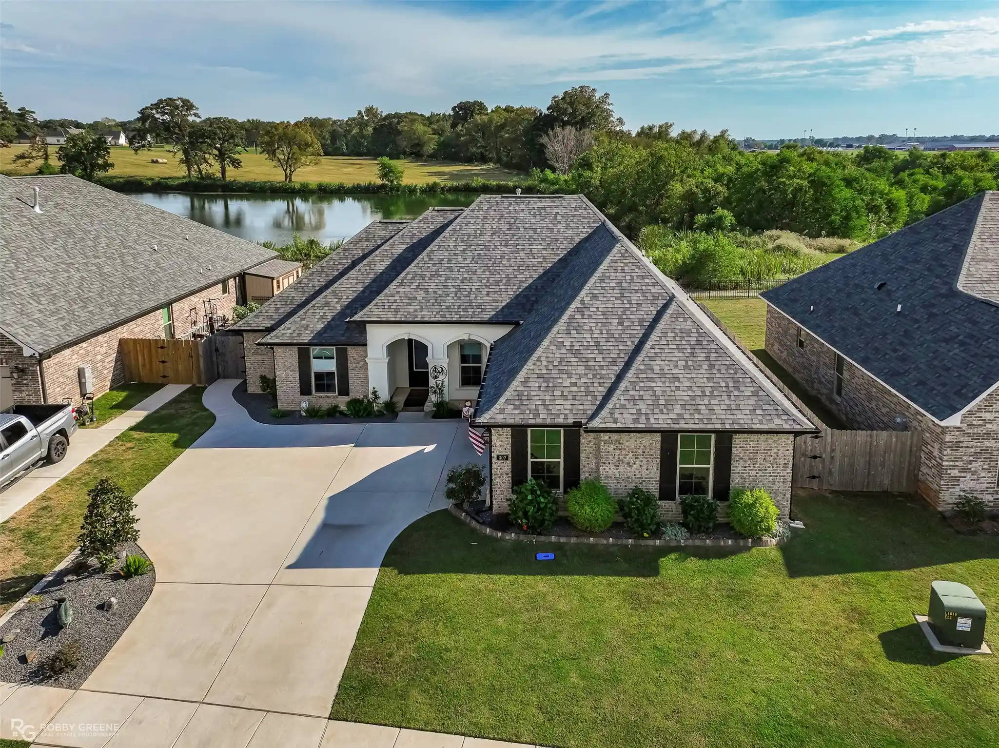 Photo 1 of Single family home for sale at 307 Coates Blf Dr, Benton, LA 71006 | MLS# 21420459 | Listing updated on 2026-10-28