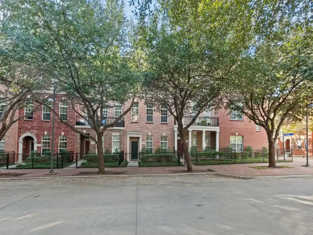 Photo 1 of Condo for sale at 5018 Calloway Dr, Addison, TX 75001 | MLS# 21422717 | Listing updated on 2026-10-28