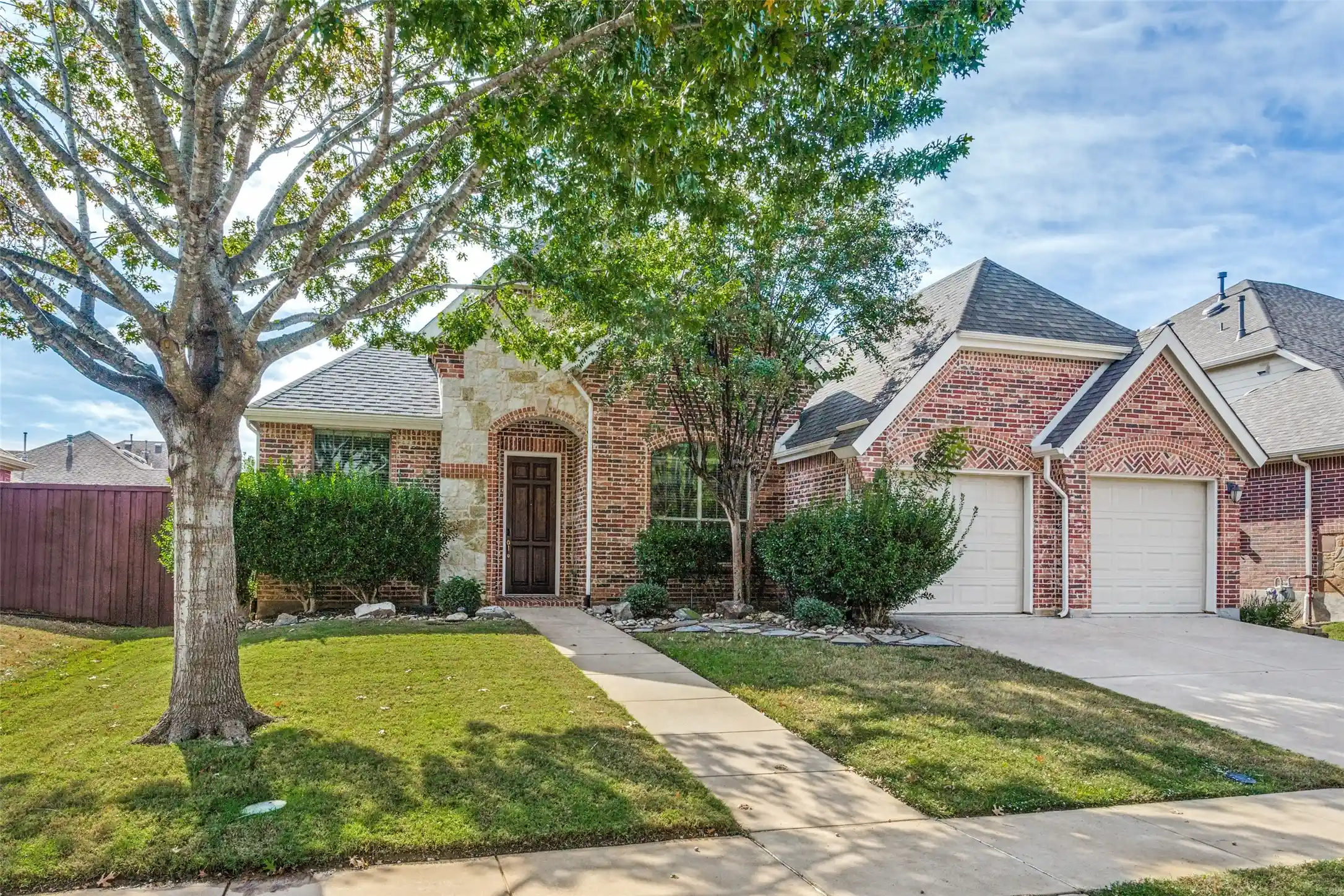 Single family home for sale at 4024 Shrike Trl, Roanoke, TX 76262 | MLS# 21418706