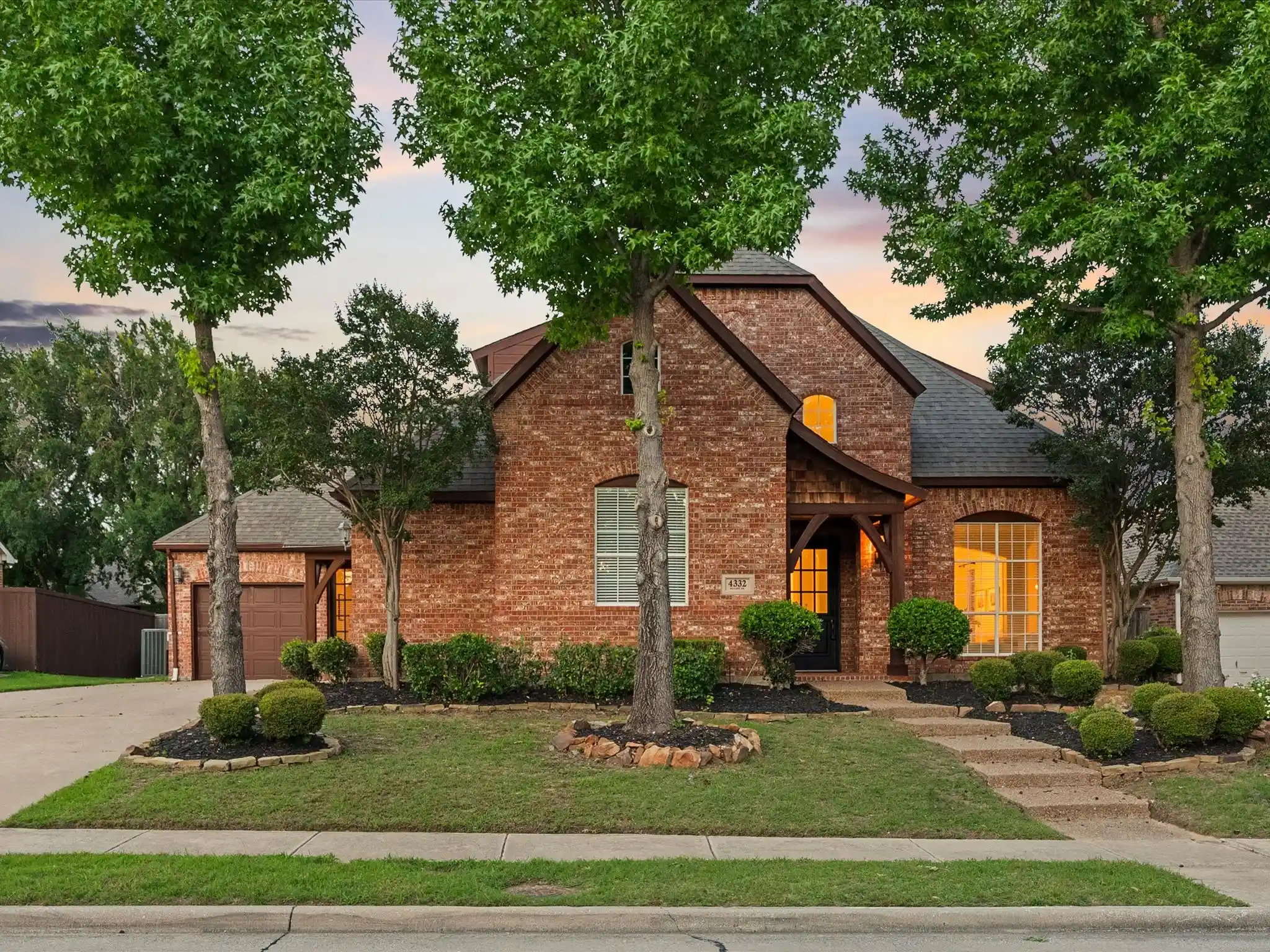 Photo 1 of Single family home for sale at 4332 Milsop Dr, Carrollton, TX 75010 | MLS# 21422585 | Listing updated on 2026-10-29