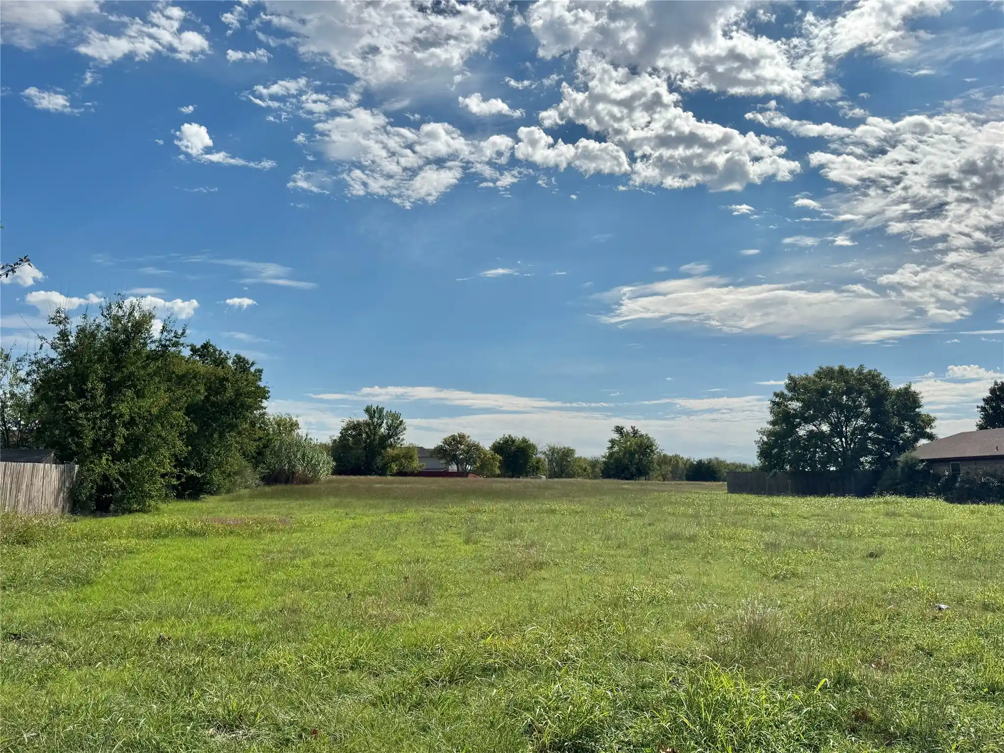 Land for sale at 1504 College View St, Gainesville, TX 76240 | MLS# 21422871