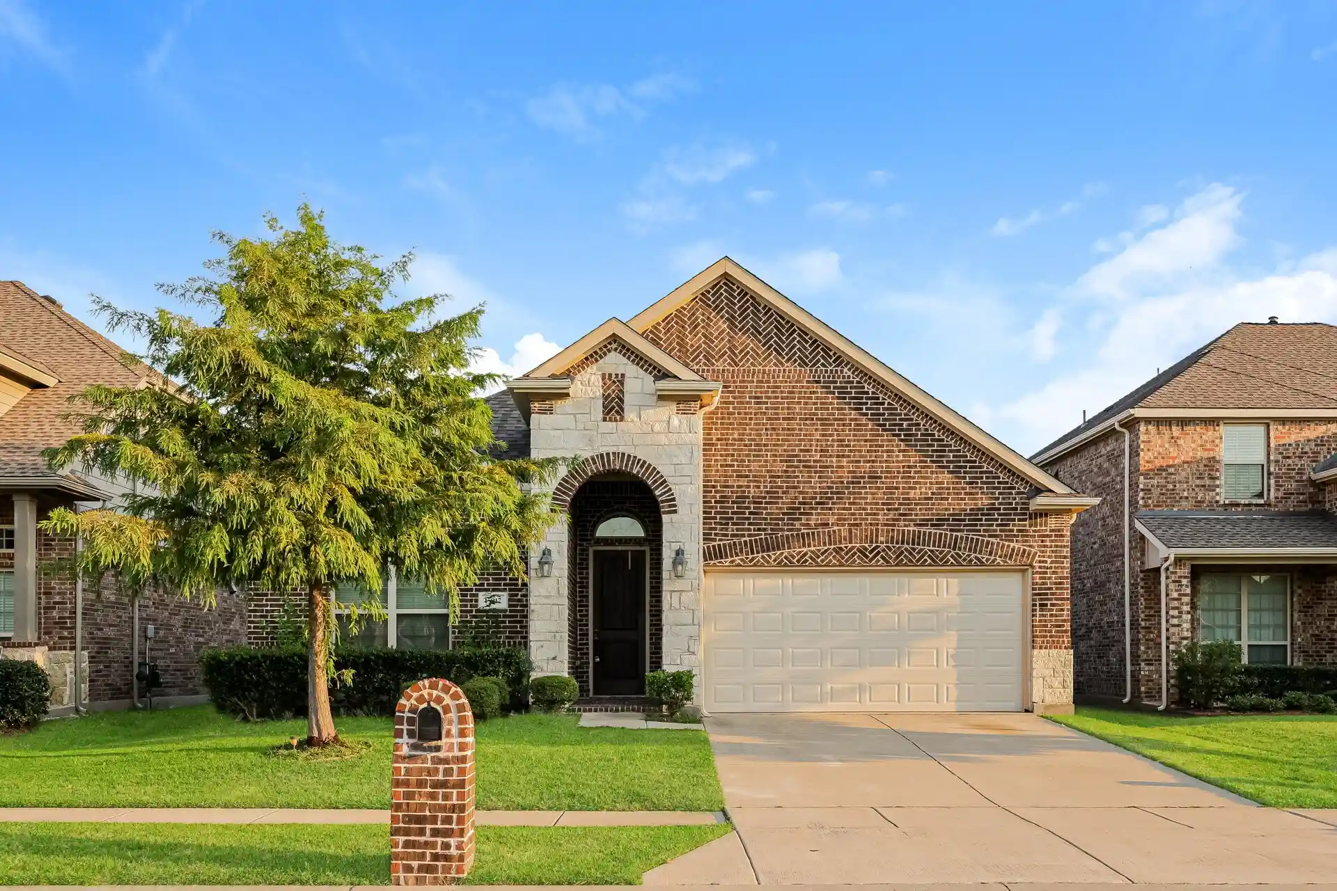 Single family home for sale at 15917 Rockingham St, Frisco, TX 75036 | MLS# 21422886