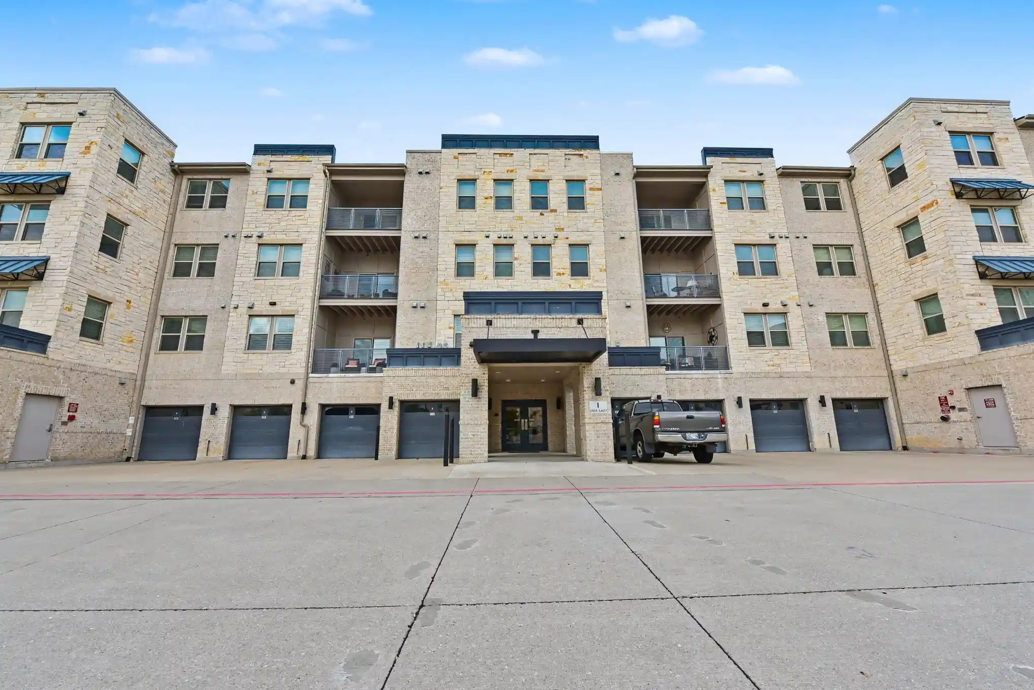 Townhouse for sale at 651 N Watters Rd #5307, Allen, TX 75013 | MLS# 21421839