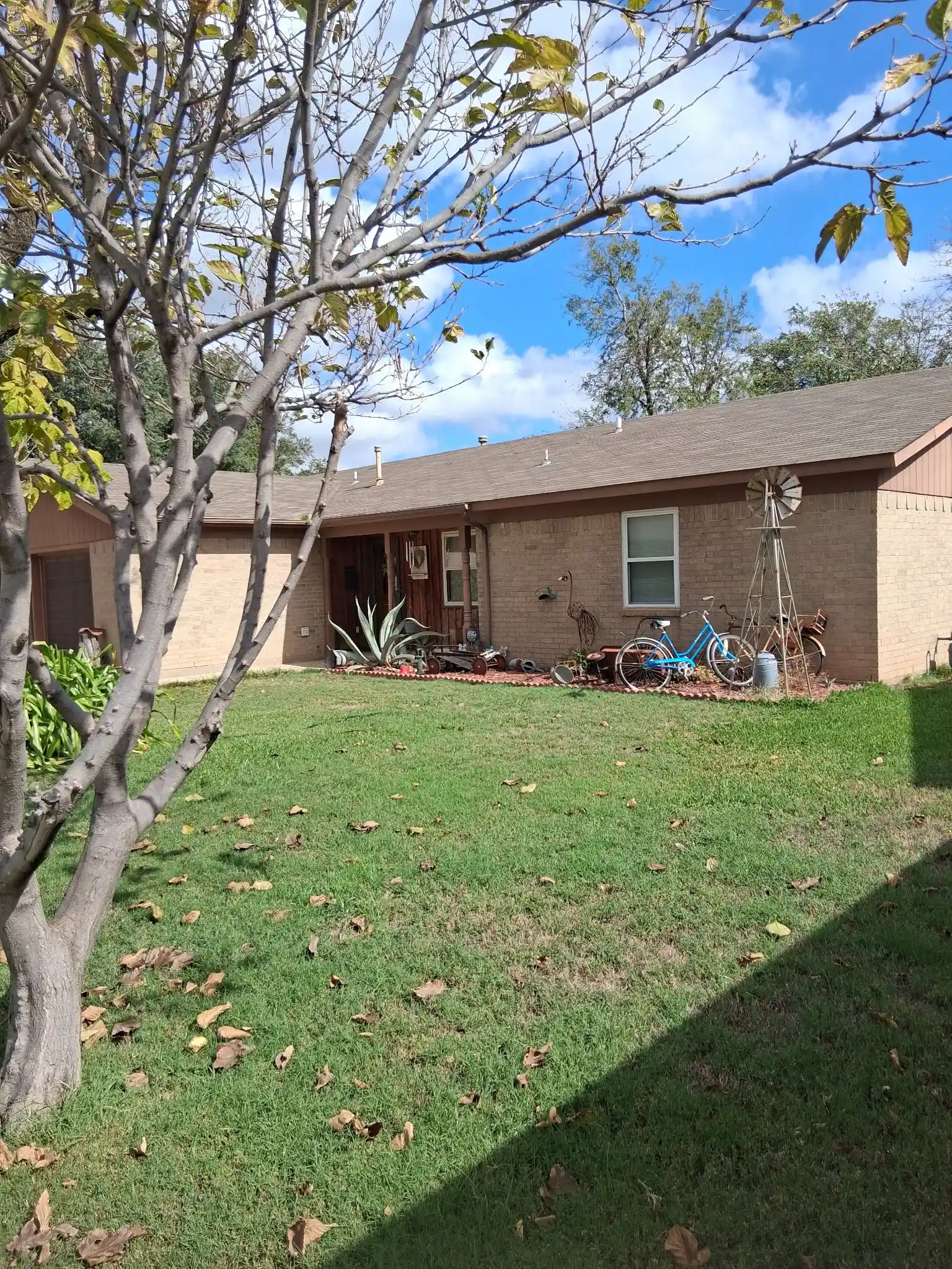 Single family home for sale at 609 Opal St, Saginaw, TX 76179 | MLS# 21423038