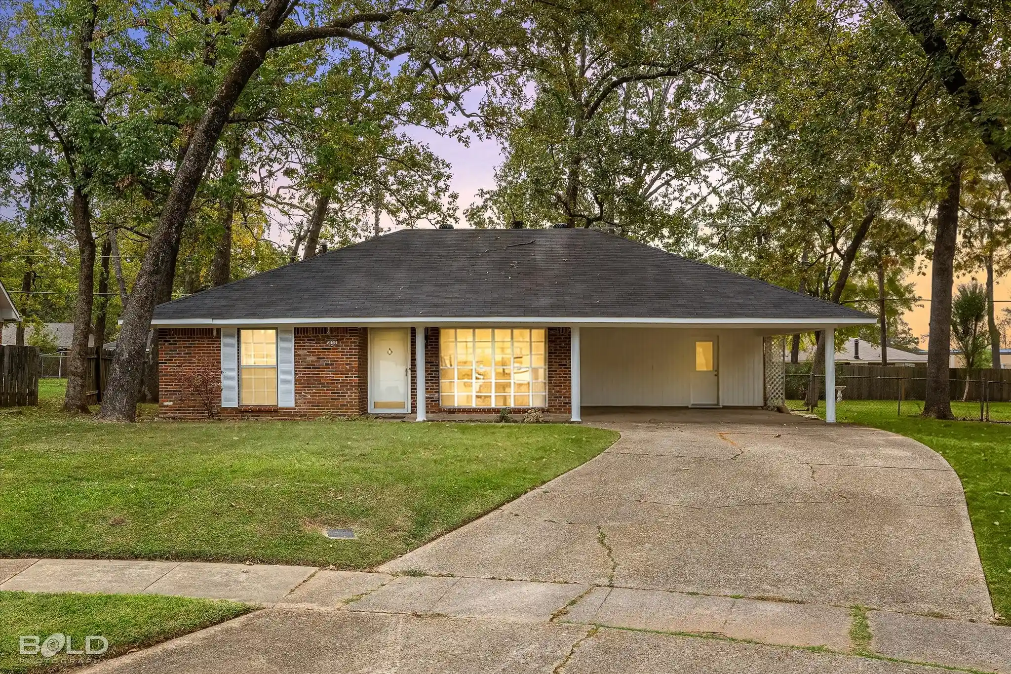 Photo 1 of Single family home for sale at 3037 Salem Dr, Shreveport, LA 71118 | MLS# 21423059 | Listing updated on 2026-10-29