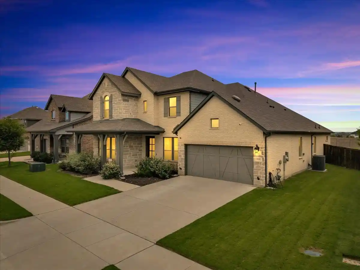 Single family home for sale at 1808 Cedar Blf Pkwy, Mansfield, TX 76063 | MLS# 21422775