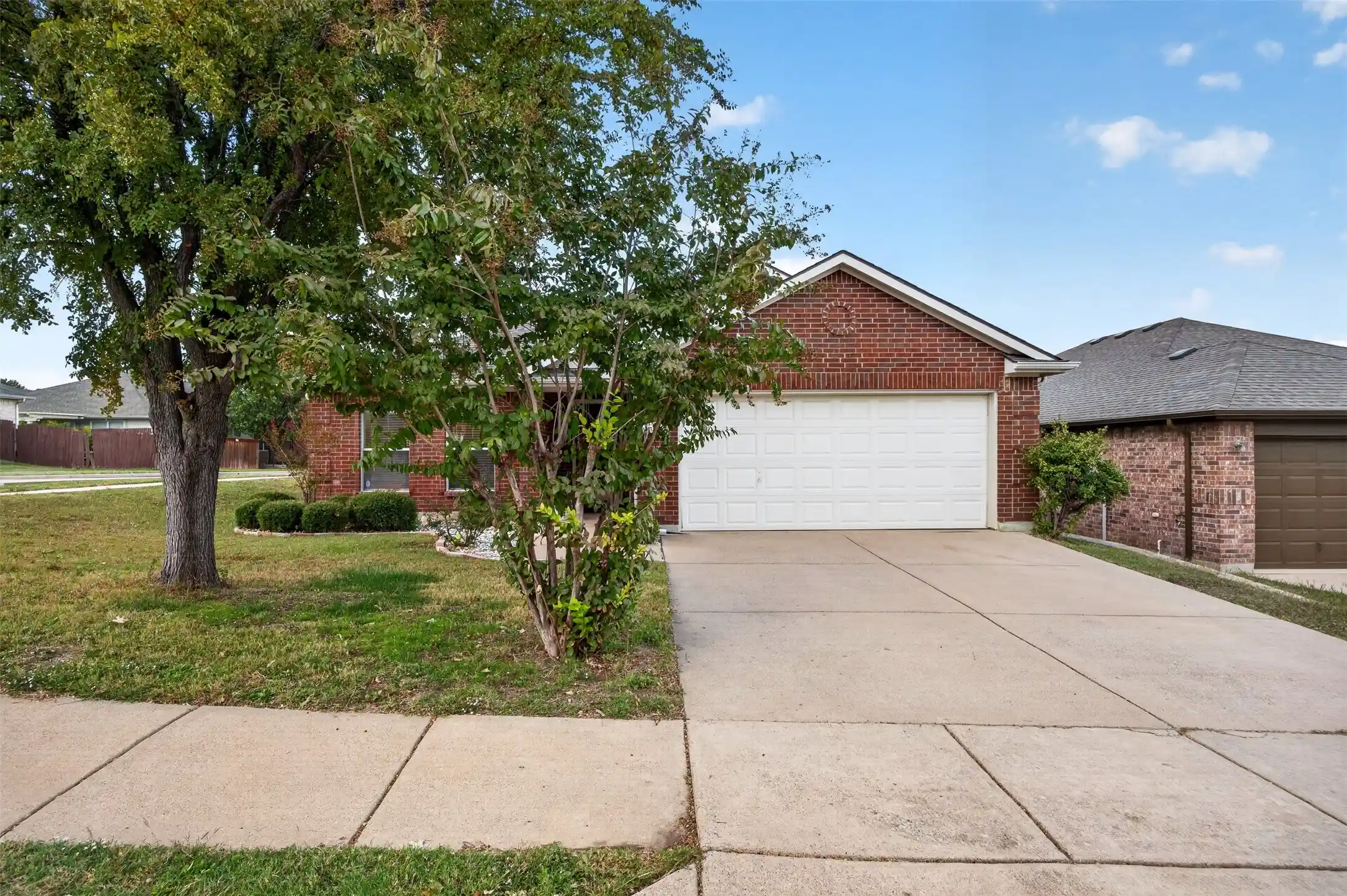 Photo 1 of Single family home for sale at 3801 Verde Dr, Fort Worth, TX 76244 | MLS# 21403521 | Listing updated on 2026-10-29