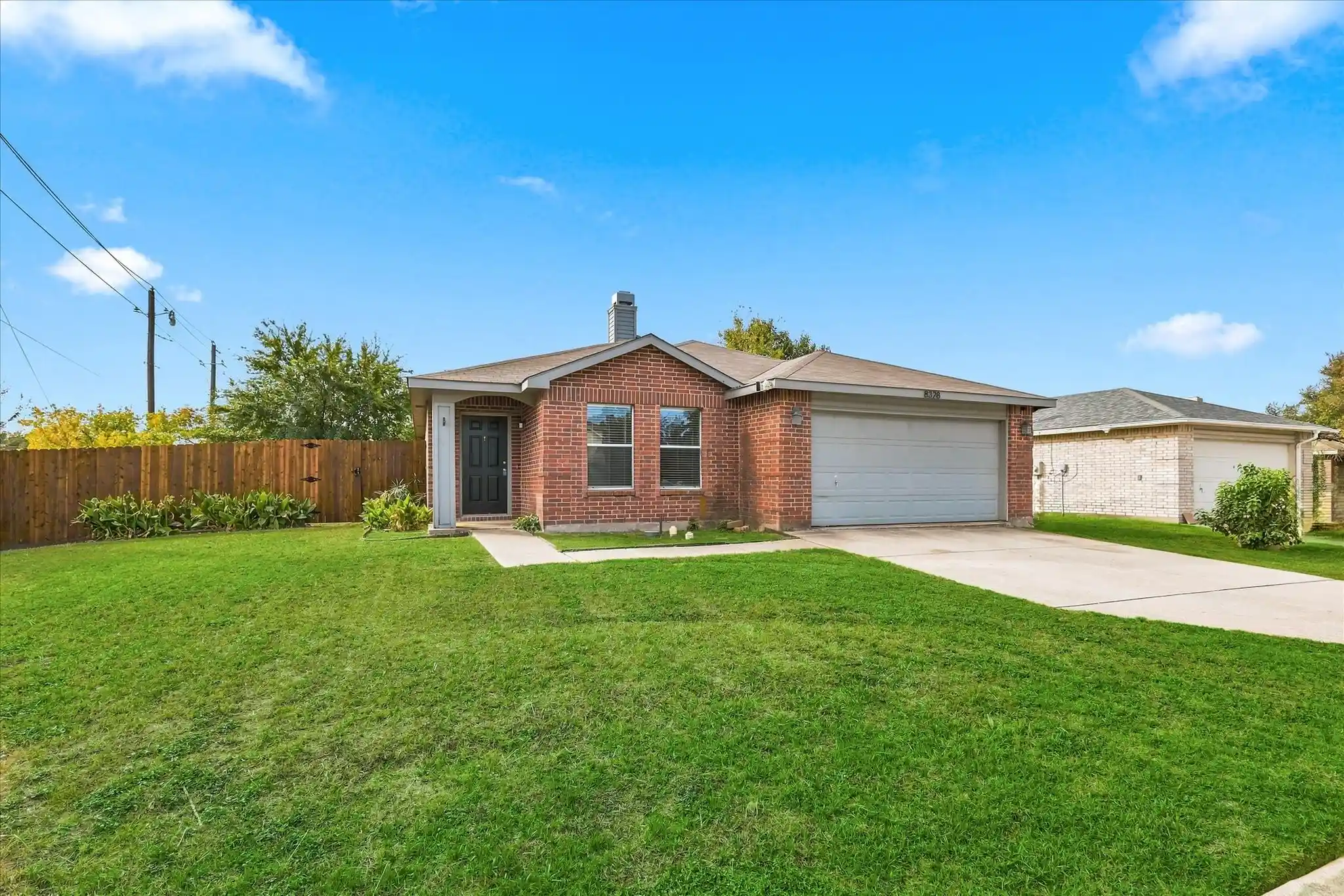 Single family home for sale at 8328 Montecito Dr, Denton, TX 76210 | MLS# 21422890