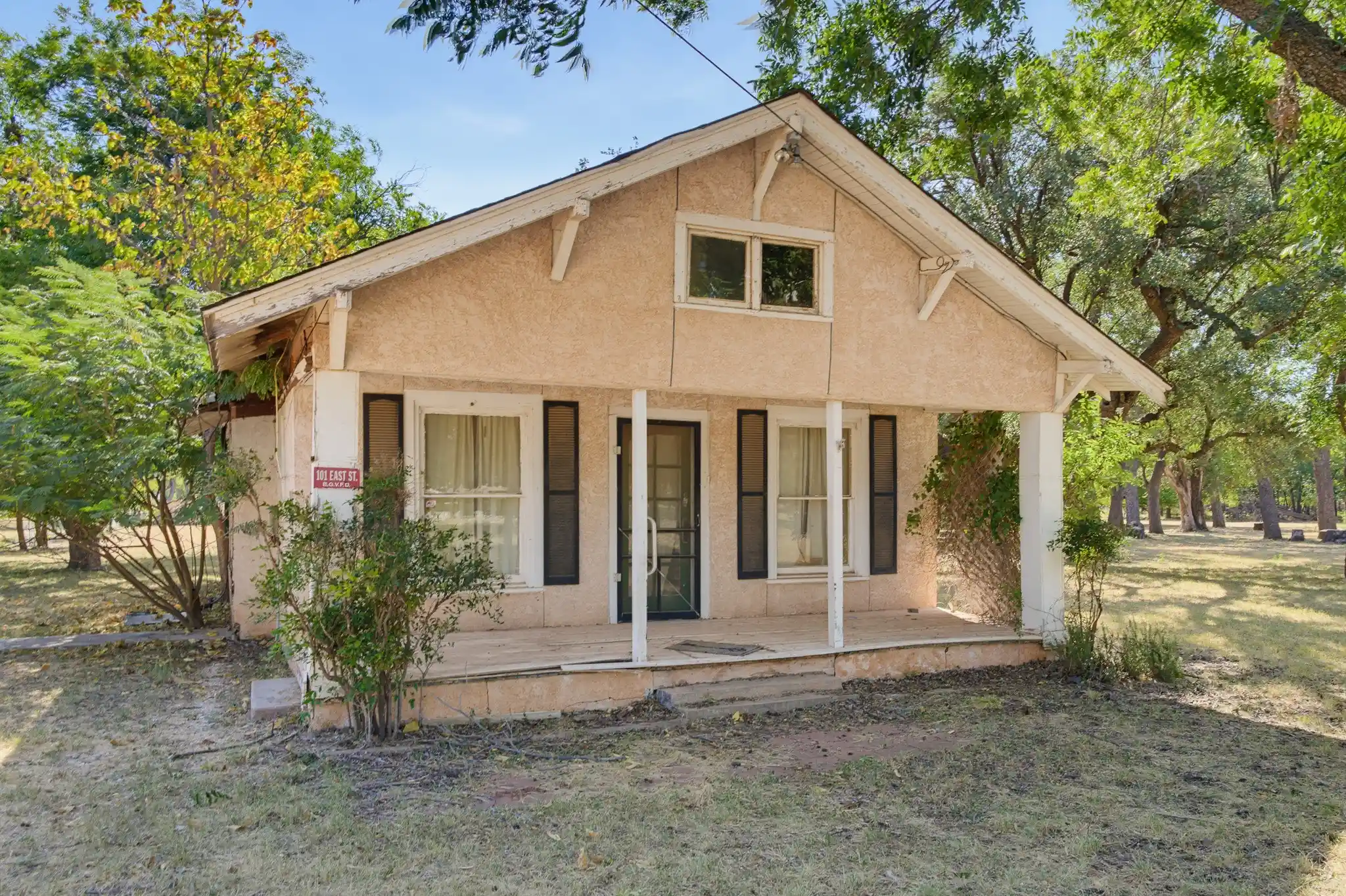 Photo 1 of Single family home for sale at 101 East St, Buffalo Gap, TX 79508 | MLS# 21423211 | Listing updated on 2026-10-29