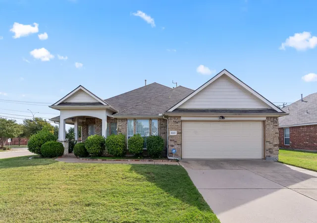Photo 1 of Single family home for sale at 8801 Bloomfield Ter, Fort Worth, TX 76123 | MLS# 21423273 | Listing updated on 2026-10-29