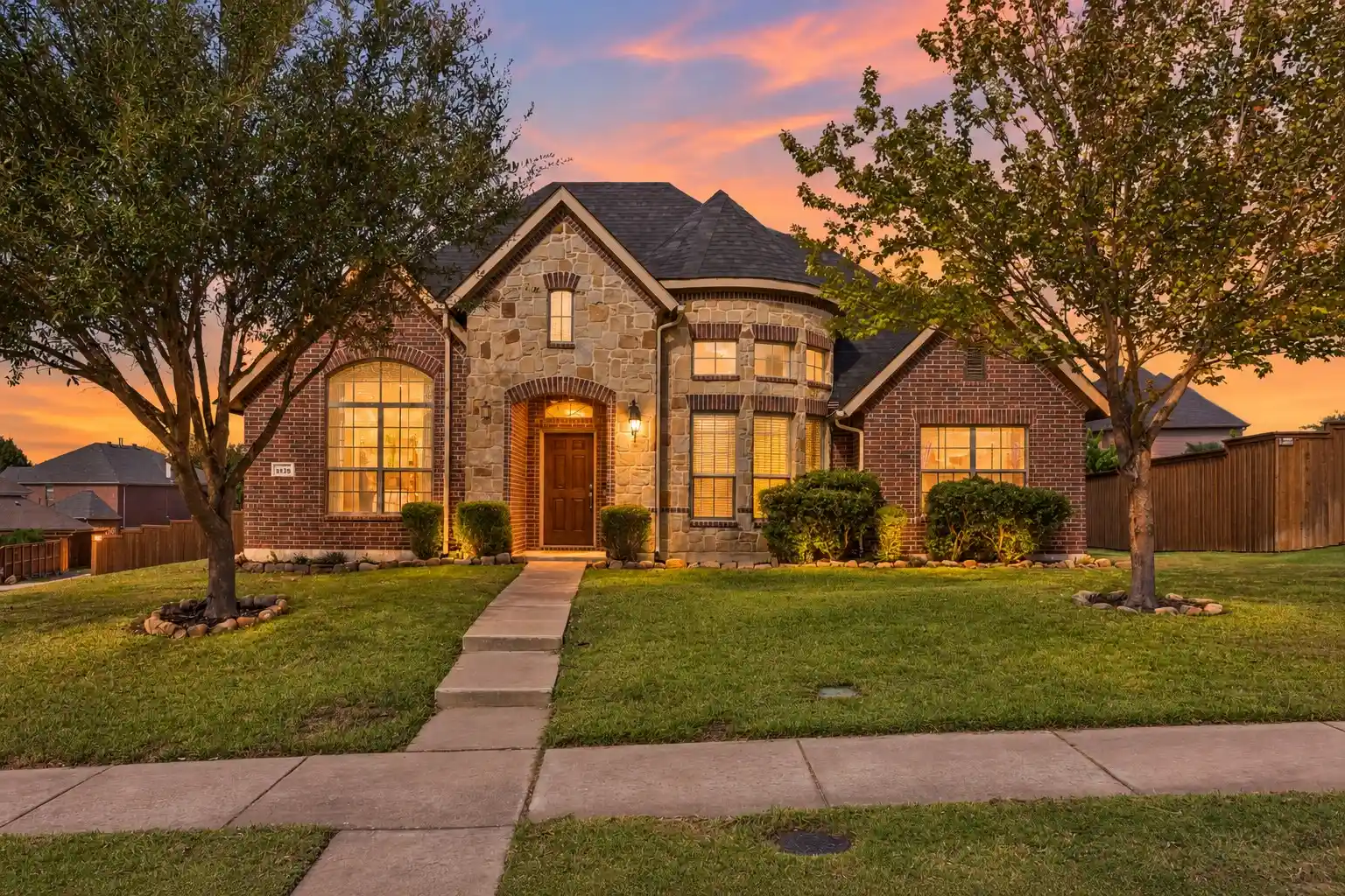 Single family home for sale at 833 Glenmere Ct, Rockwall, TX 75087 | MLS# 21421820