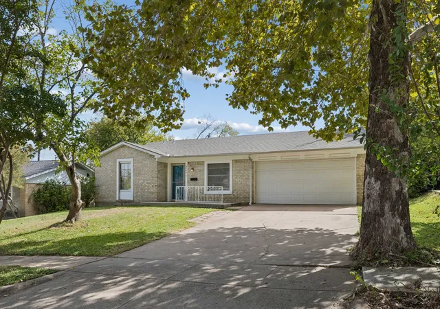Single family home for sale at 4256 Ambrose Dr, Dallas, TX 75241 | MLS# 21421003