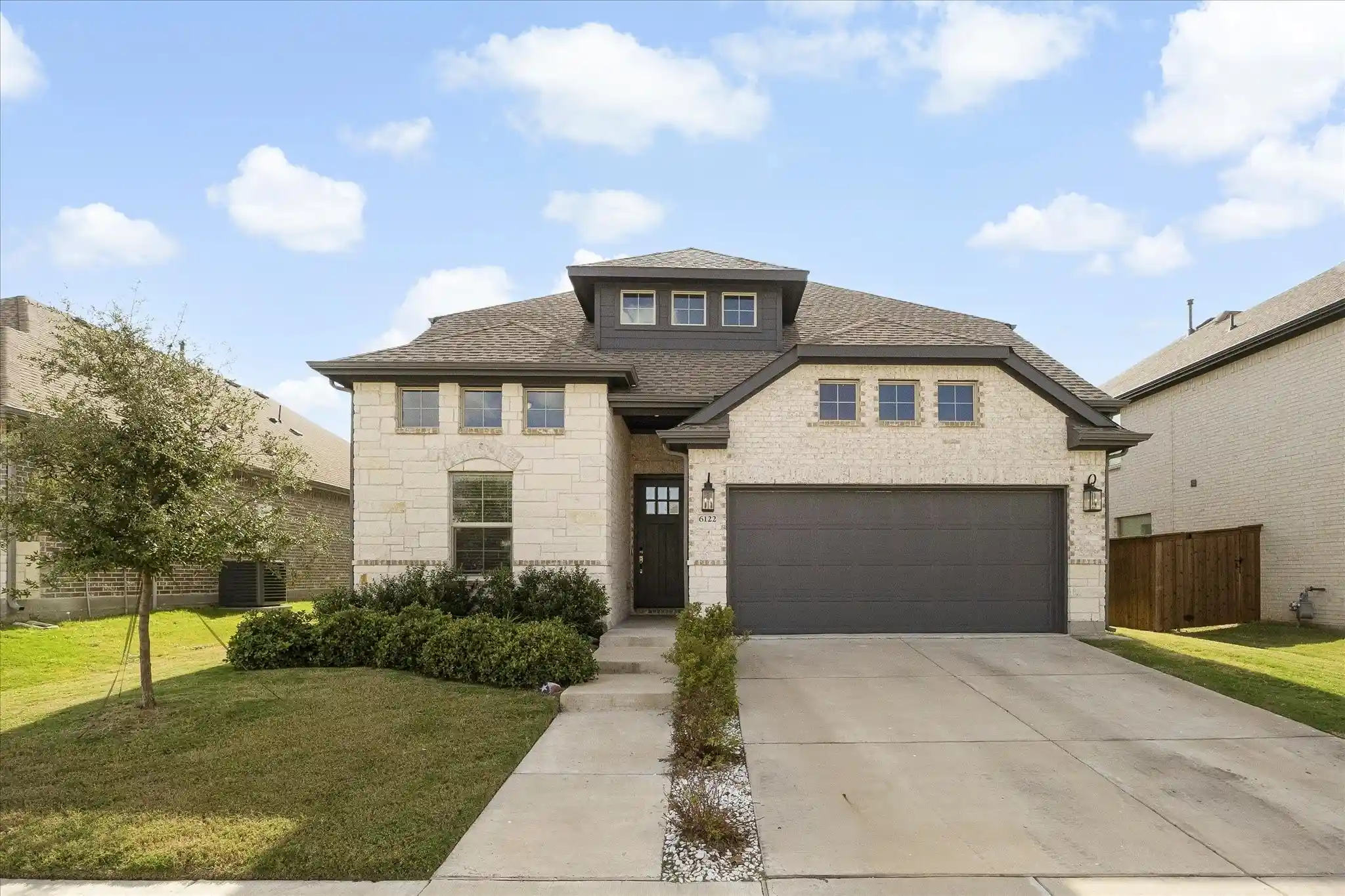 Single family home for sale at 6122 Poolside Way, Royse City, TX 75189 | MLS# 21423346