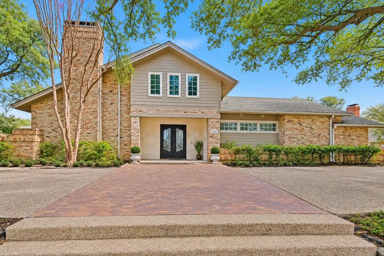 Single family home for sale at 5806 Bent Trl, Dallas, TX 75248 | MLS# 21423410