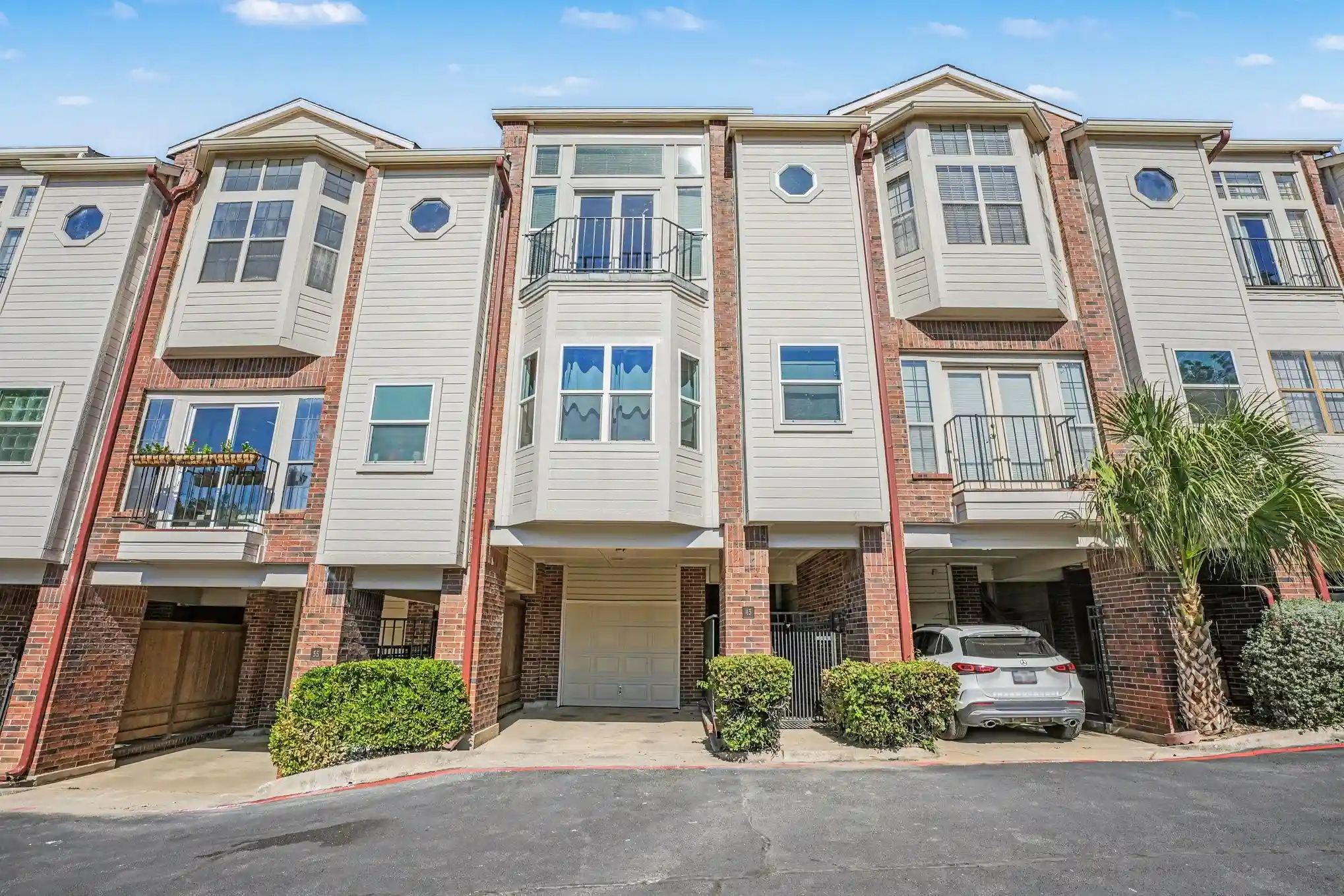 Condo for sale at 3235 Cole Ave #45, Dallas, TX 75204 | MLS# 21422854