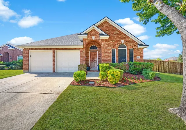 Single family home for sale at 2801 Turtle Dove Ln, Mesquite, TX 75181 | MLS# 21423084