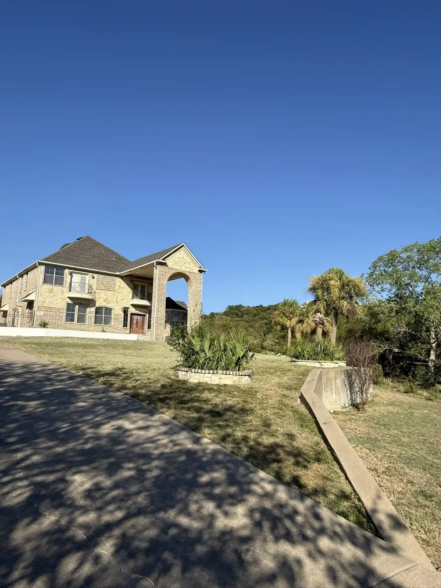 Single family home for sale at 304 La Reata Ct, Cedar Hill, TX 75104 | MLS# 21391553
