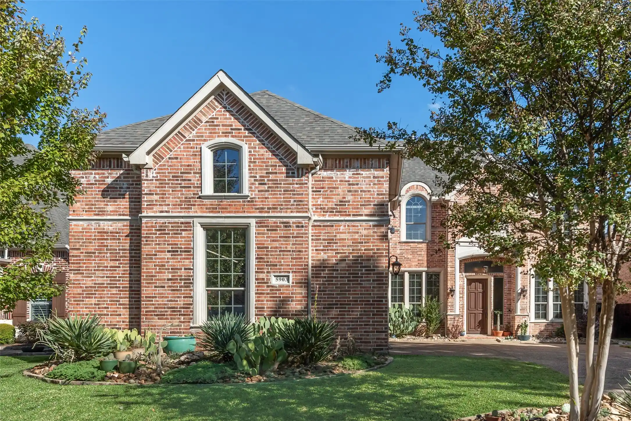 Single family home for sale at 5903 Crescent Ln, Colleyville, TX 76034 | MLS# 21423281