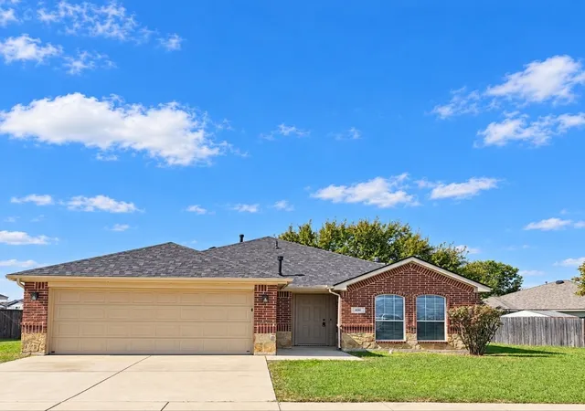 Single family home for sale at 920 Marist Dr, Fort Worth, TX 76120 | MLS# 21420098