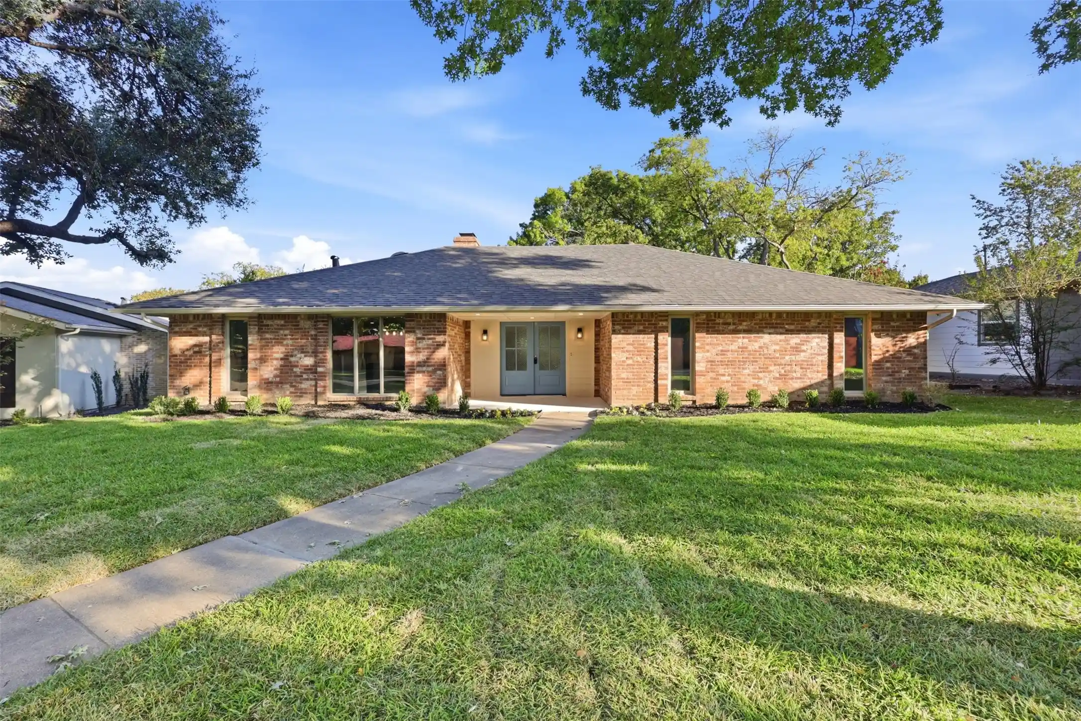 Single family home for sale at 7717 El Padre Ln, Dallas, TX 75248 | MLS# 21421276