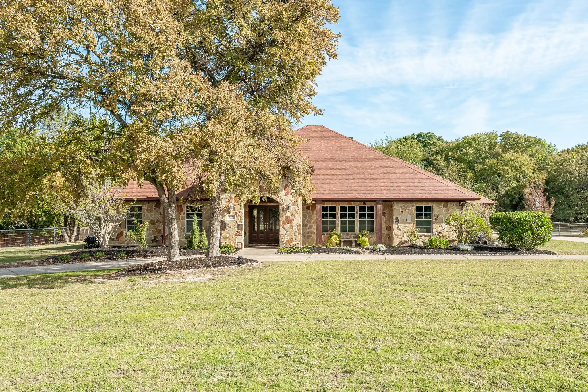 Photo 1 of Single family home for sale at 1455 Rabbit Run Rd, Anna, TX 75409 | MLS# 21422031 | Listing updated on 2026-10-29