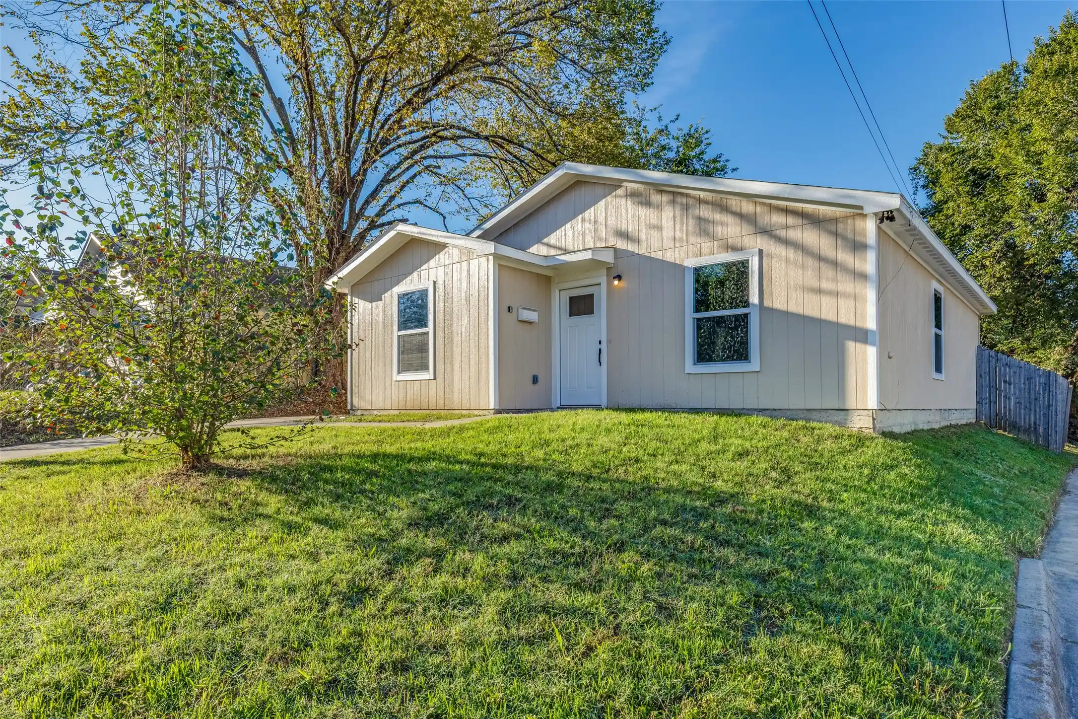 Single family home for sale at 4603 Spring Garden St, Dallas, TX 75215 | MLS# 21423141