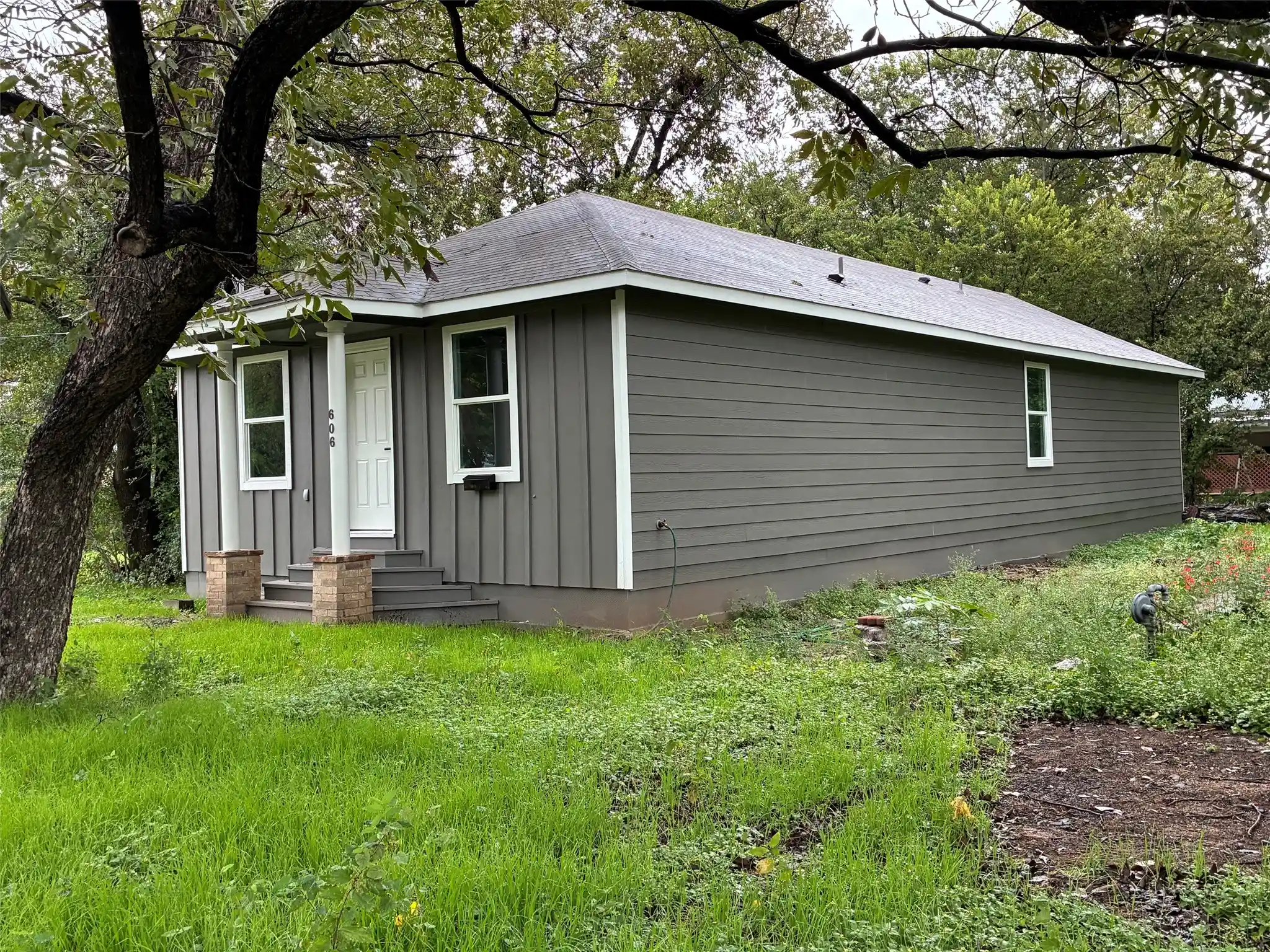 Single family home for sale at 606 W Brown St, San Saba, TX 76877 | MLS# 21420642
