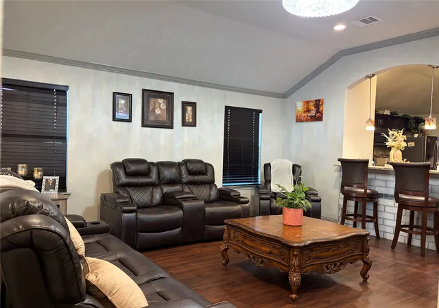 Photo 2 of Single family home for sale at 2810 Britton Dr, Dallas, TX 75216 | MLS# 21423723 | Listing updated on 2026-10-30