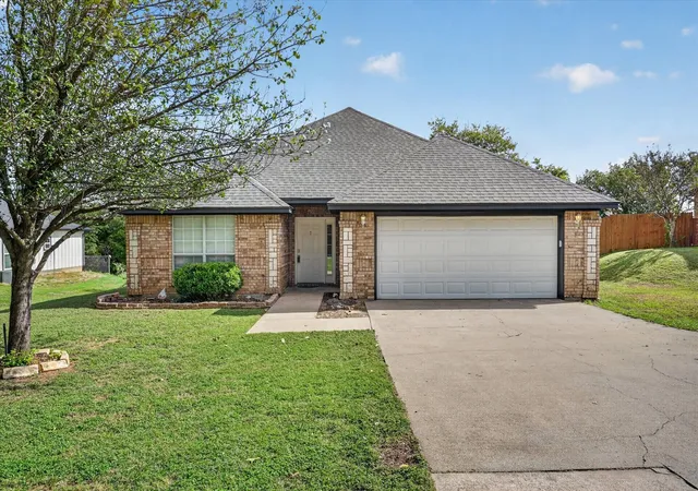 Single family home for sale at 209 N Eastern St, Keene, TX 76059 | MLS# 21399844