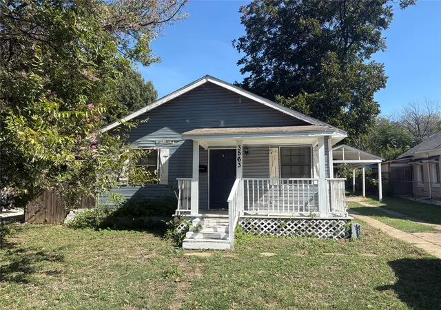 Photo 1 of Single family home for sale at 3563 Townsend Dr, Fort Worth, TX 76110 | MLS# 21422820 | Listing updated on 2026-10-30