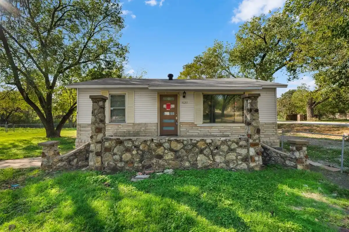 Single family home for sale at 5125 Calloway St, Fort Worth, TX 76114 | MLS# 21417666