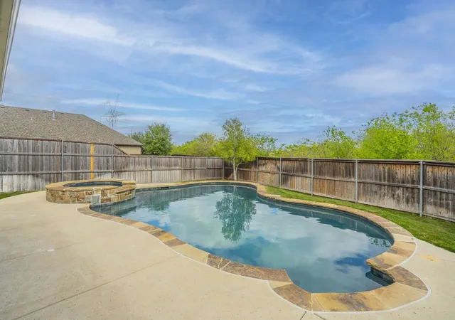 Photo 3 of Single family home for sale at 10132 Haversham Dr, Fort Worth, TX 76131 | MLS# 21422396 | Listing updated on 2026-10-30