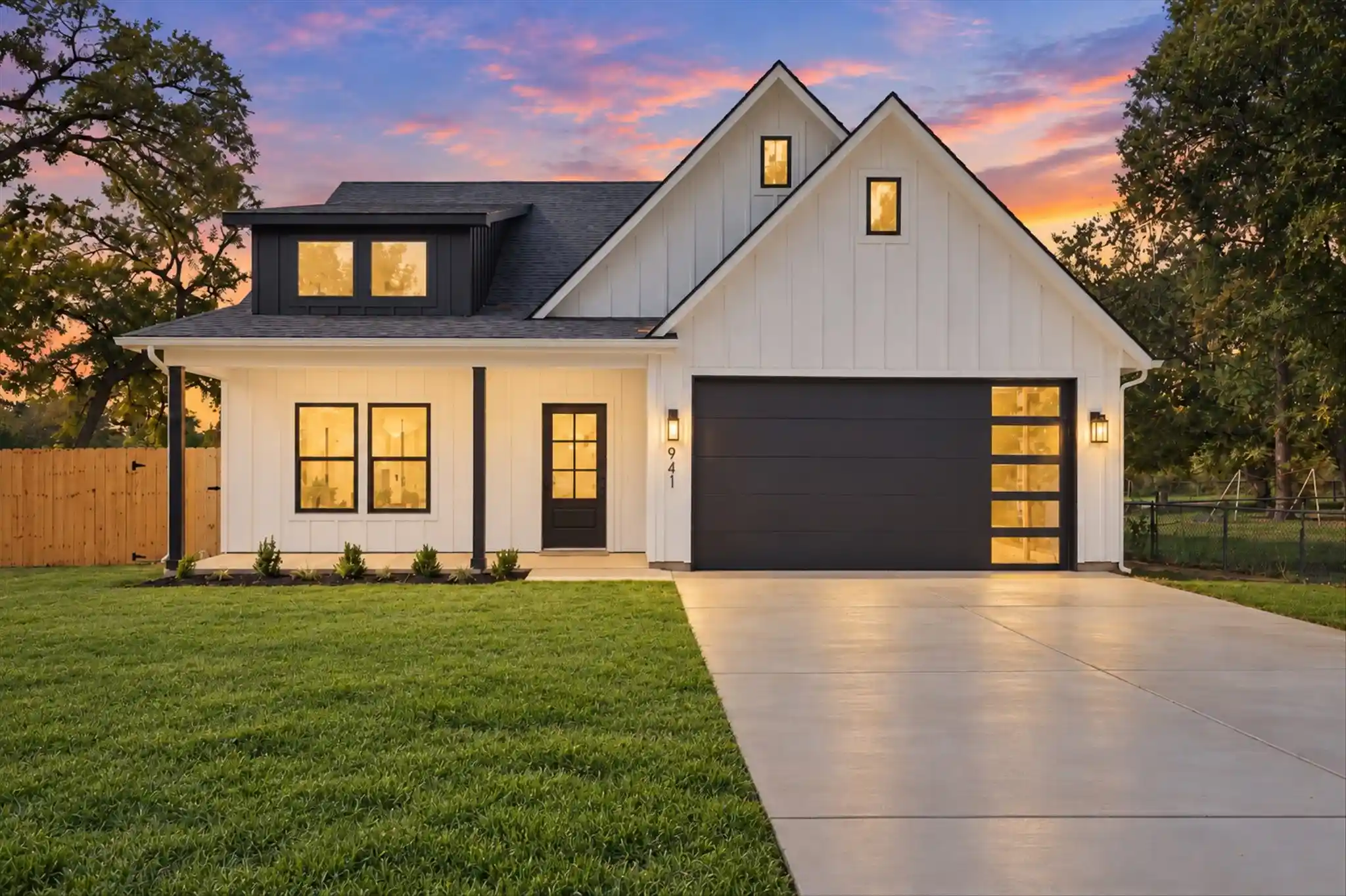 Photo 1 of Single family home for sale at 941 Robin Hood Blvd, Mesquite, TX 75149 | MLS# 21423952 | Listing updated on 2026-10-29