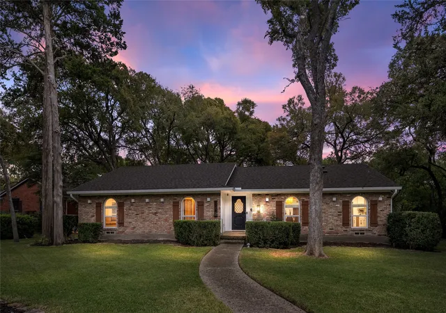 Single family home for sale at 1516 Kiltartan Dr, Dallas, TX 75228 | MLS# 21423541