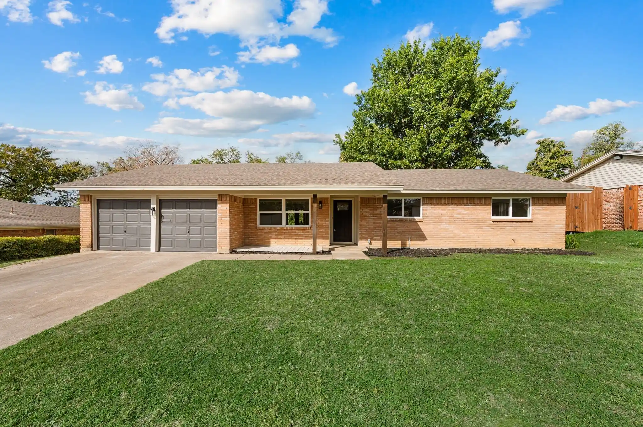 Single family home for sale at 328 Afton Rd, Fort Worth, TX 76134 | MLS# 21424094