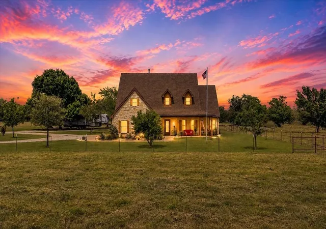 Photo 1 of Single family home for sale at 7303 S A Us Hwy 287, Corsicana, TX 75109 | MLS# 21422326 | Listing updated on 2026-10-30
