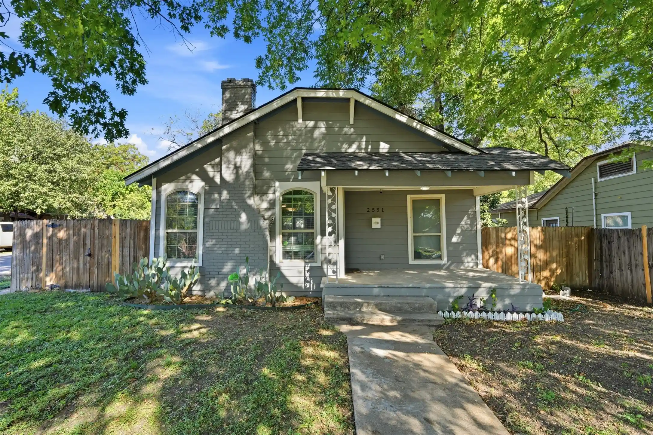Single family home for sale at 2551 Grafton Ave, Dallas, TX 75211 | MLS# 21415699