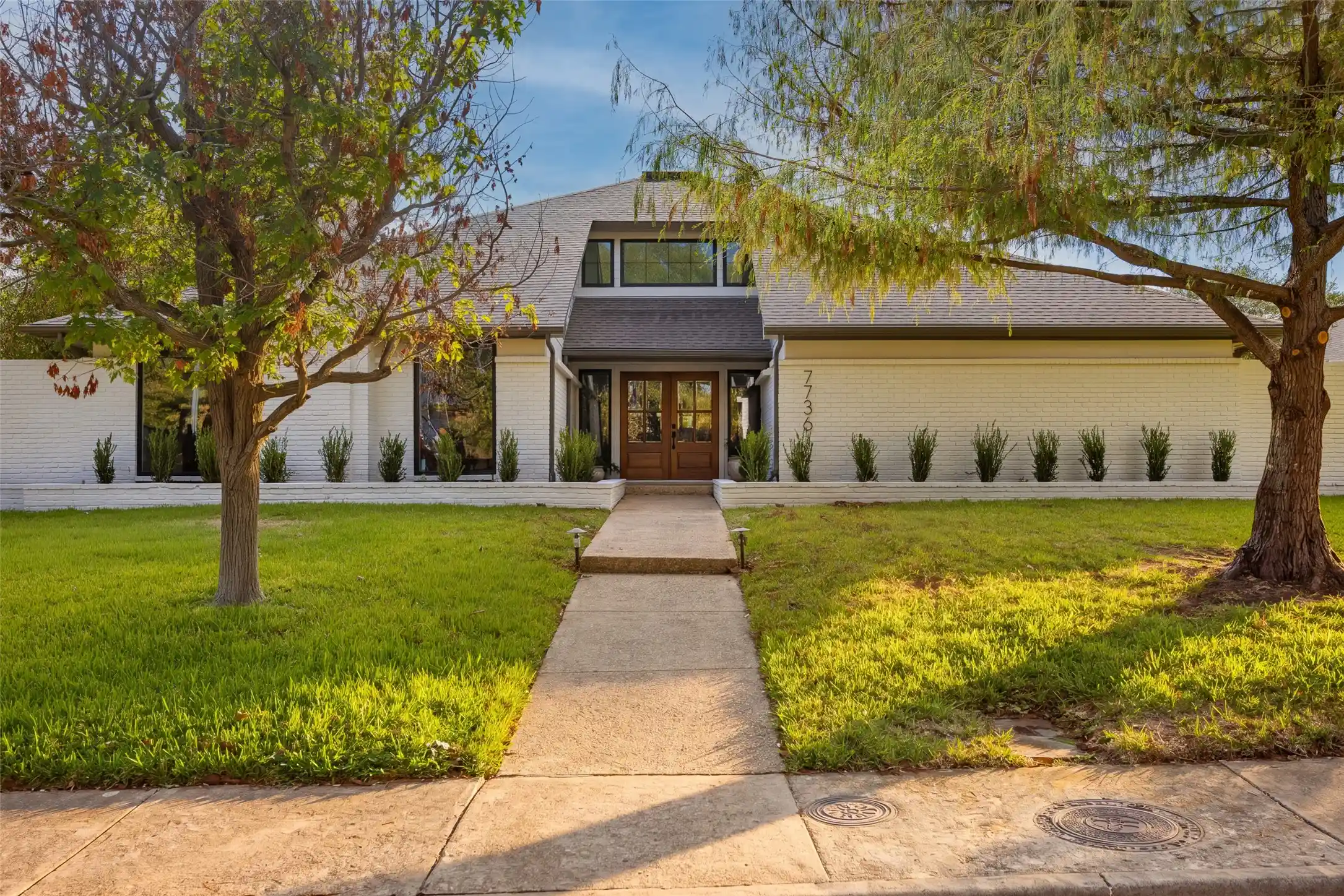 Single family home for sale at 7736 Bantry Ln, Dallas, TX 75248 | MLS# 21423526