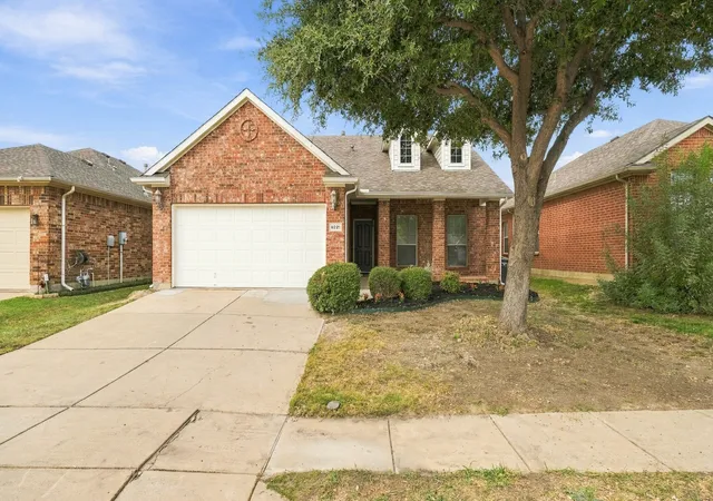 Photo 1 of Single family home for sale at 6221 Charisma Ct, Fort Worth, TX 76131 | MLS# 21424093 | Listing updated on 2026-10-30